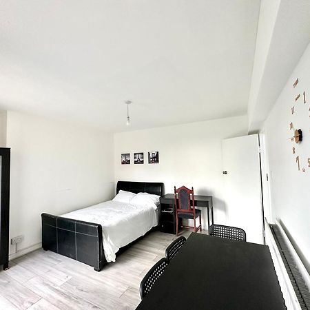 Fabulous 3 Bedroom Flat Sleeps 6 Λονδίνο Εξωτερικό φωτογραφία